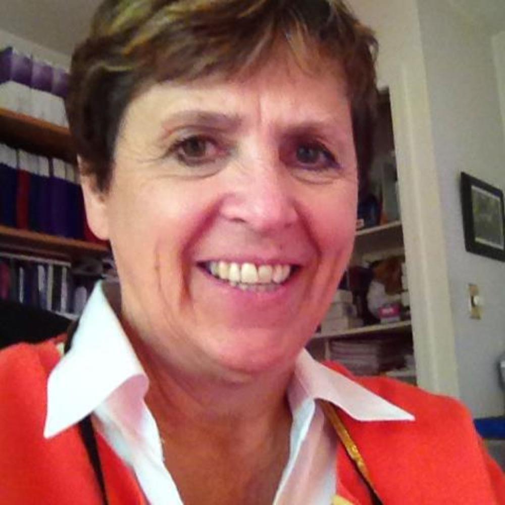 Meet your Posher, Laraine